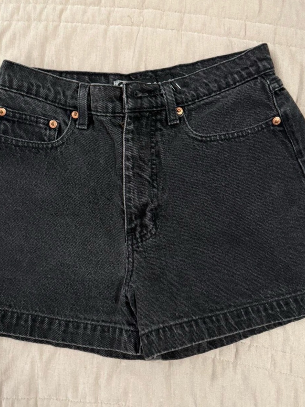 Womens Elemeno denim short best fits 4-6